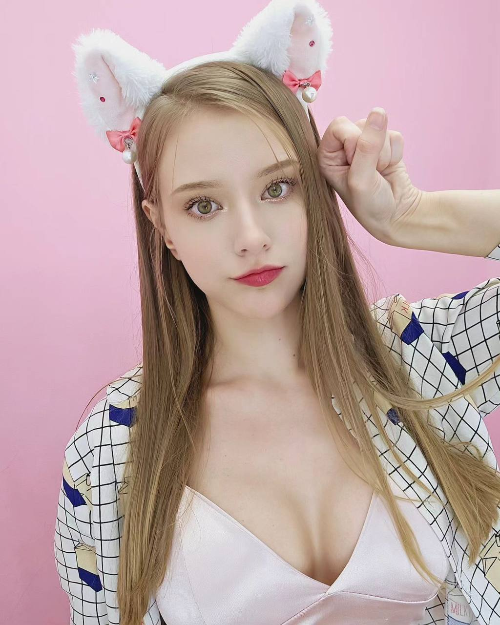 Huge collection of porn photos Blonde Babe Bra by TikTokers’s (@tiktokers)