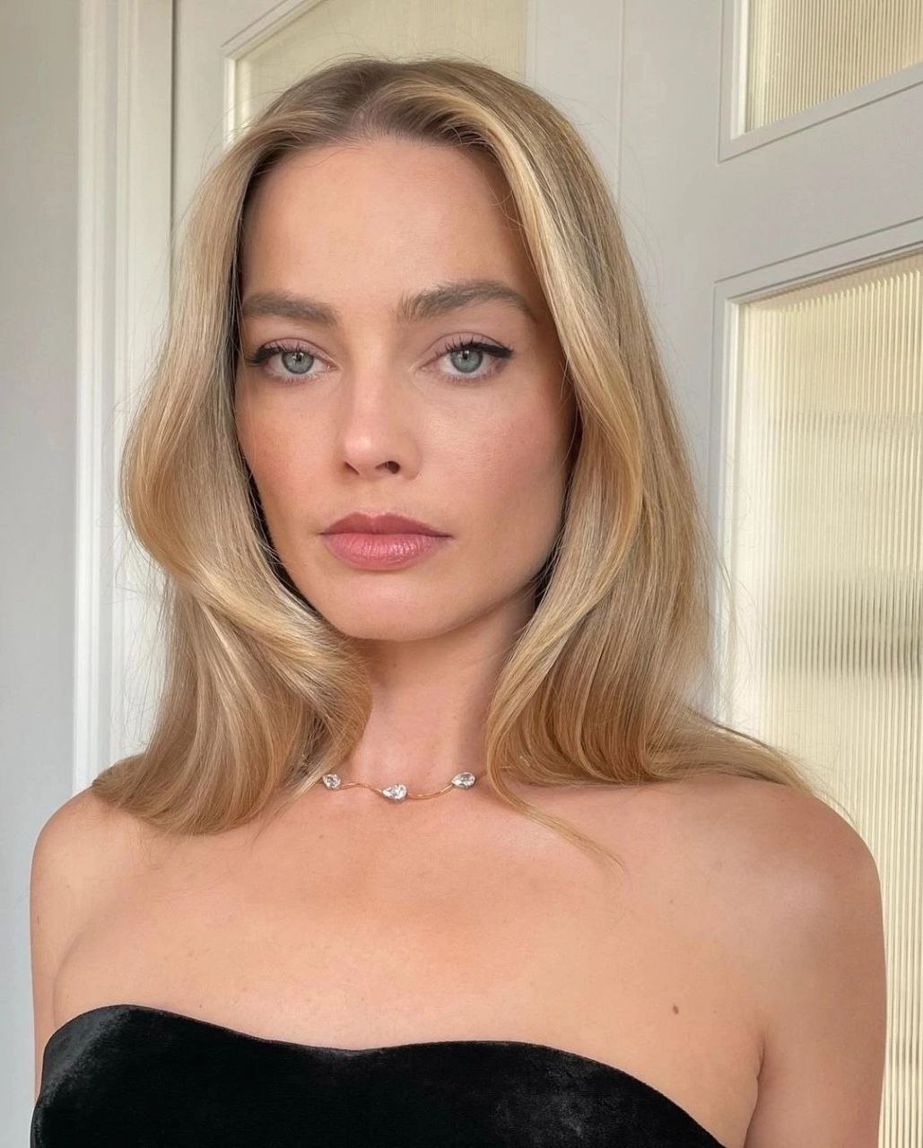 Huge collection of porn photos Actress Blonde Blue Eyes Braless by TikTokers’s (@tiktokers)