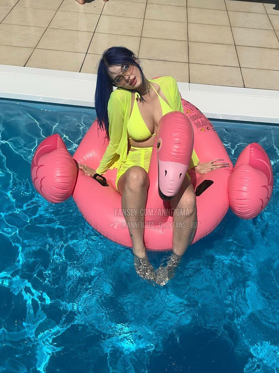 Huge collection of porn photos Bikini Female Outdoor by TikTokers’s (@tiktokers)