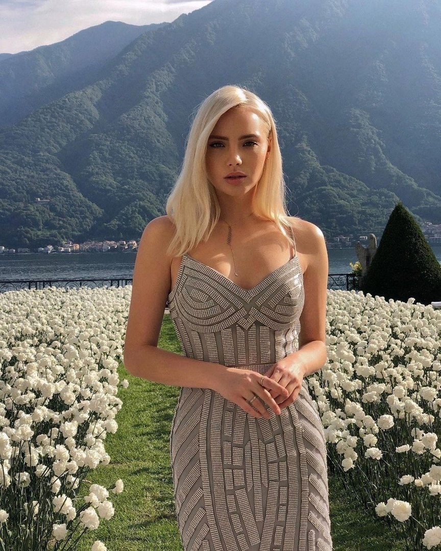 Huge collection of porn photos Blonde Beautiful Dress by TikTokers’s (@tiktokers)