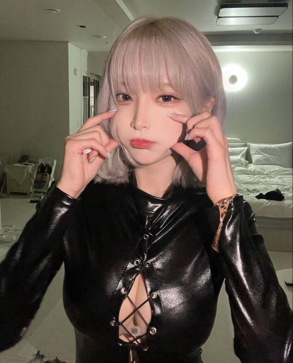 Huge collection of porn photos Busty Beautiful Cute Grey Hair by TikTokers’s (@tiktokers)