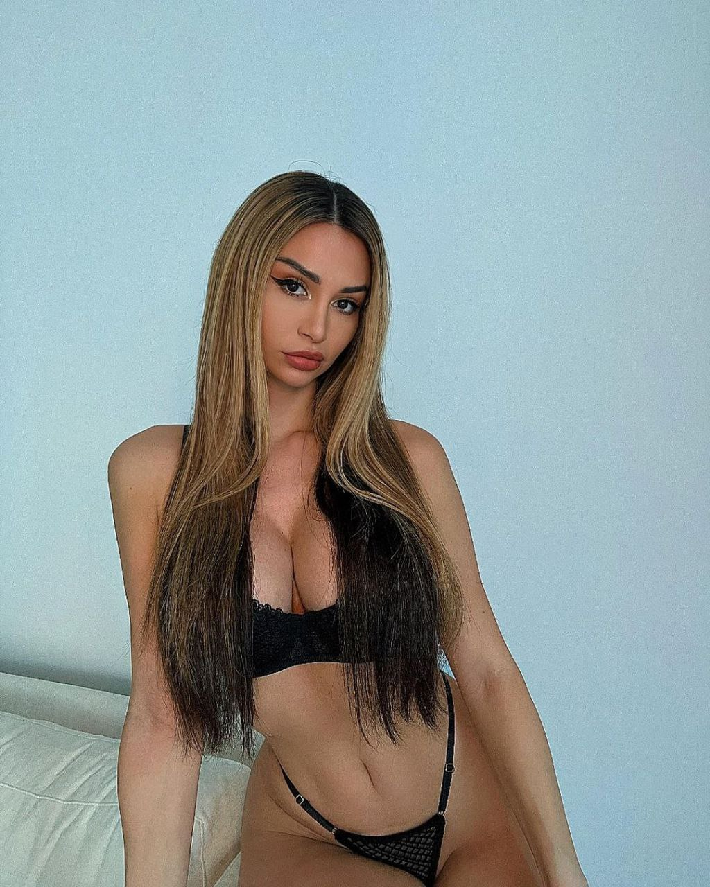 Huge collection of porn photos Boobs Busty Body by TikTokers’s (@tiktokers)