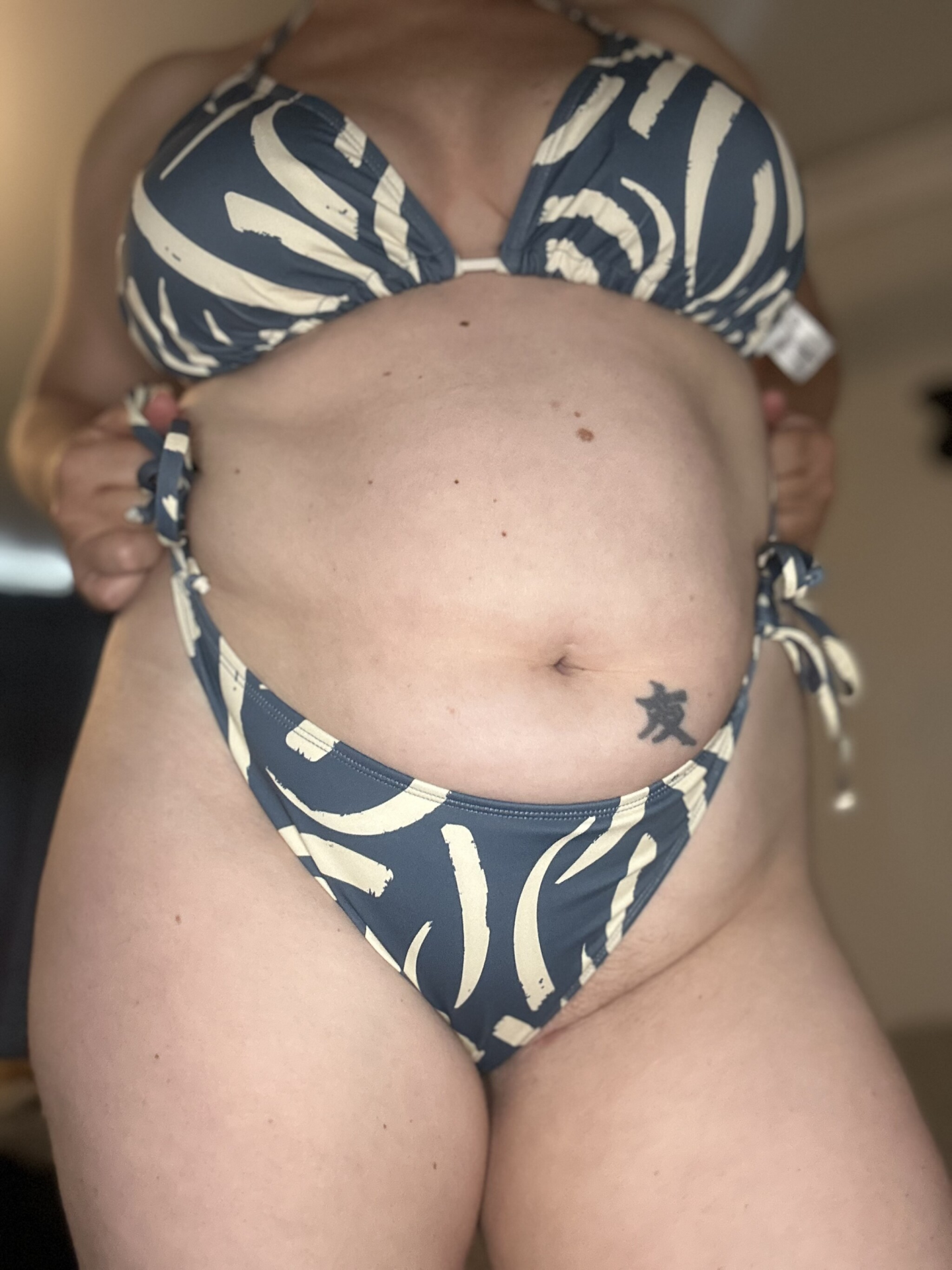 Huge collection of porn photos Amateur Armpits belly by Nicole 🦸‍♀️’s (@wiggymamma)